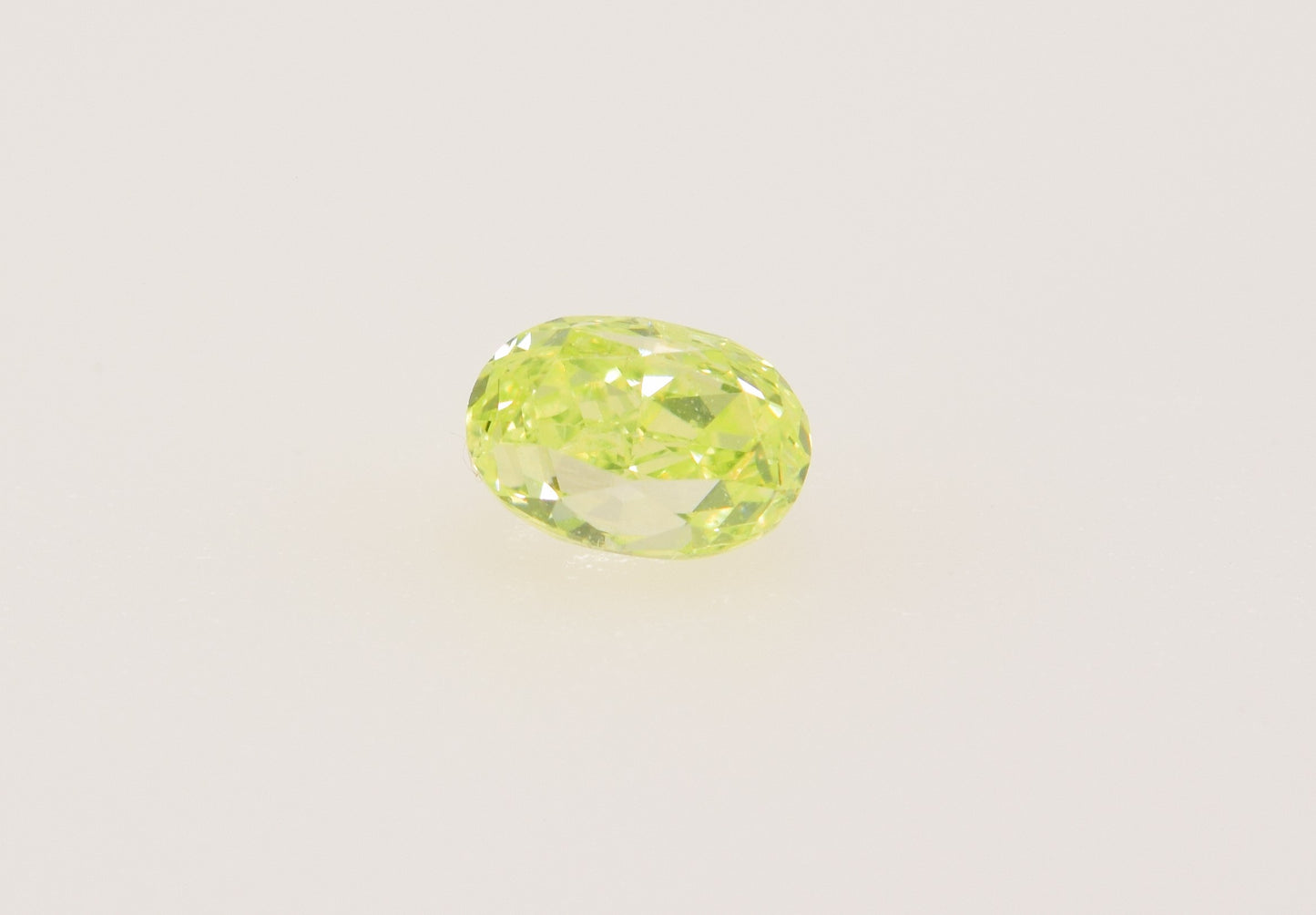 0,25 ct, Fancy Intense Green Yellow, I2, Oval, GIA Certified