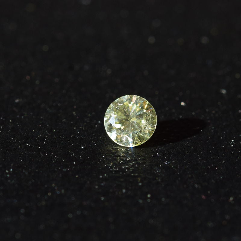 0,22 ct, Fancy Green-Yellow, I1, Round, Not Certified*