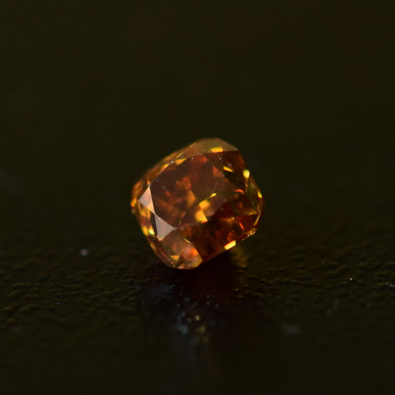 0,29 ct, Fancy Deep Yellowish Orange, I1, Radiant, IGI Certified