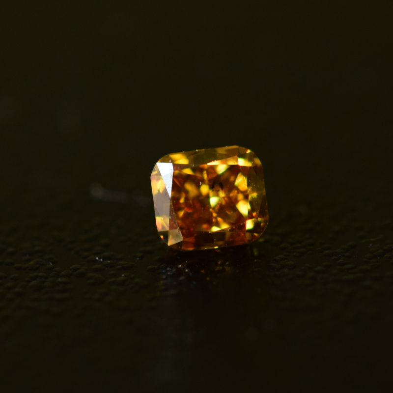 0,16 ct, Fancy Deep Orangy Yellow, I1, Radiant, IGI Certified