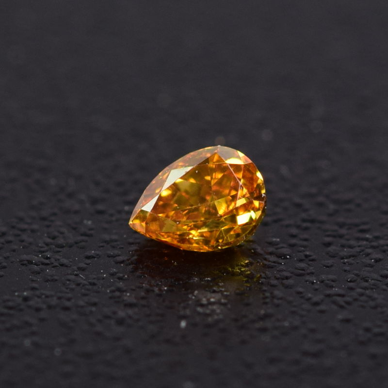 0,18 ct, Fancy Intense Orange, VS2, Pear, IGI Certified