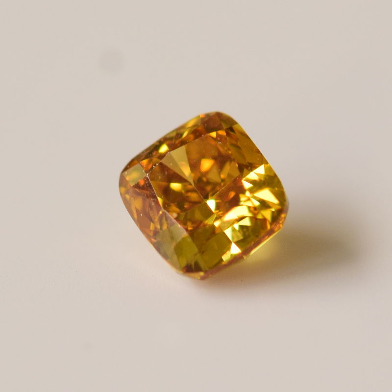 0,23 ct, Fancy Intense Orangy Yellow, SI1, Radiant, IGI Certified