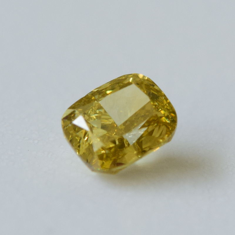 0,24 ct, Fancy Intense Brownish Yellow, SI2, Cushion, IGI Certified