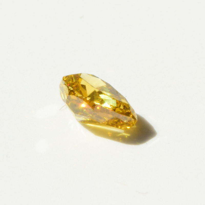 0,35 ct, Fancy Deep Orangy-Yellow, SI1, Pear, GIA Certified