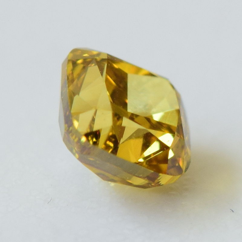 0,34 ct, Fancy Deep Brownish Yellow, SI1, Cushion, IGI Certified