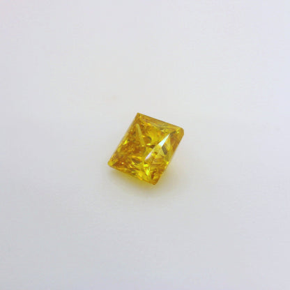 0,5 ct, Fancy Vivid Yellow-Orange, SI2, Retangular, GIA Certified