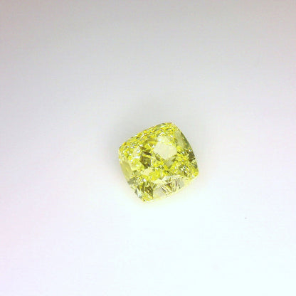 1,04 ct, Fancy Intense Yellow, IF, Cushion, GIA Certified