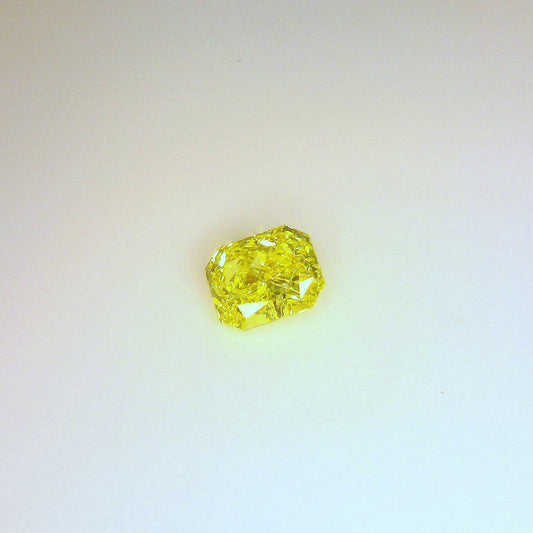 0,54 ct, Fancy Vivid Yellow, VVS1, Radiant, GIA Certified