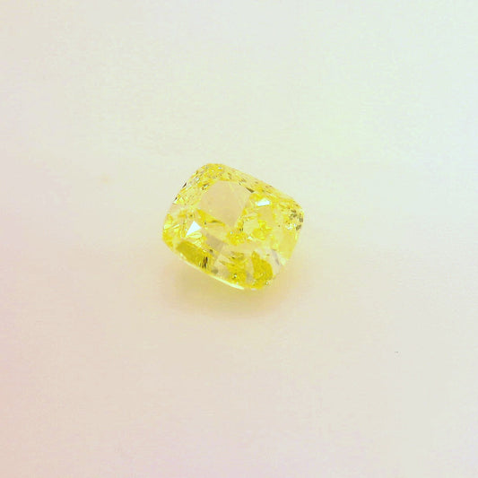 1,01 ct, Fancy Yellow, IF, Cushion, GIA Certified