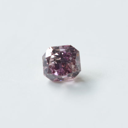 0,15 ct, Fancy Deep Purplish-Pink, I1, Radiant, GIA Certified