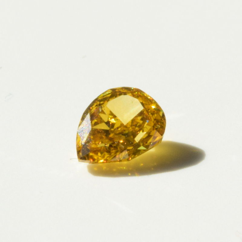 0,35 ct, Fancy Deep Orangy-Yellow, SI1, Pear, GIA Certified