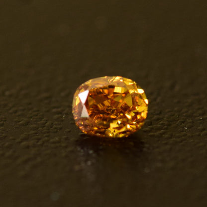 0,11 ct, Fancy Deep Orangy Yellow, SI2, Oval, IGI Certified