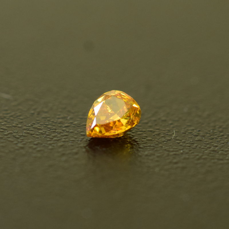 0,21 ct, Fancy Deep Orange, SI1, Pear, IGI Certified