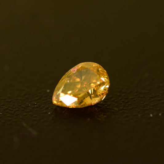 0,35 ct, Fancy Deep Brownish Orange, I1, Pear, IGI Certified