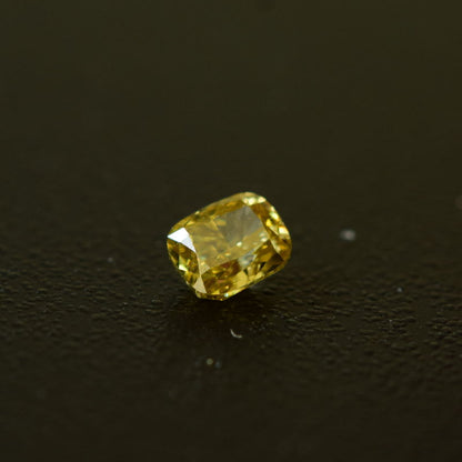 0,24 ct, Fancy Intense Brownish Yellow, SI2, Cushion, IGI Certified