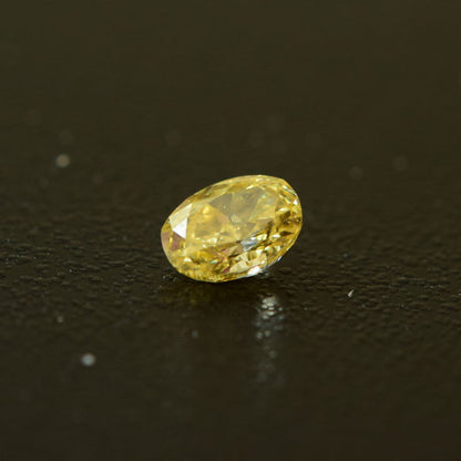 0,27 ct, Fancy Intense Orange-Yellow, VS2, Oval, IGI Certified