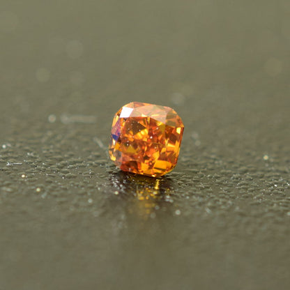 0,17 ct, Fancy Deep Yellowish Orange, VS2, Radiant, IGI Certified