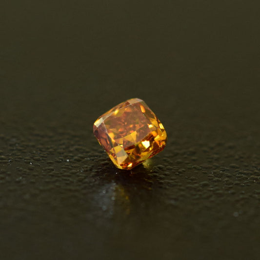 0,2 ct, Fancy Deep Orange, VS2, Cushion, IGI Certified