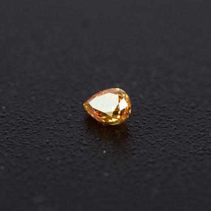 0,18 ct, Fancy Intense Orange, VS2, Pear, IGI Certified