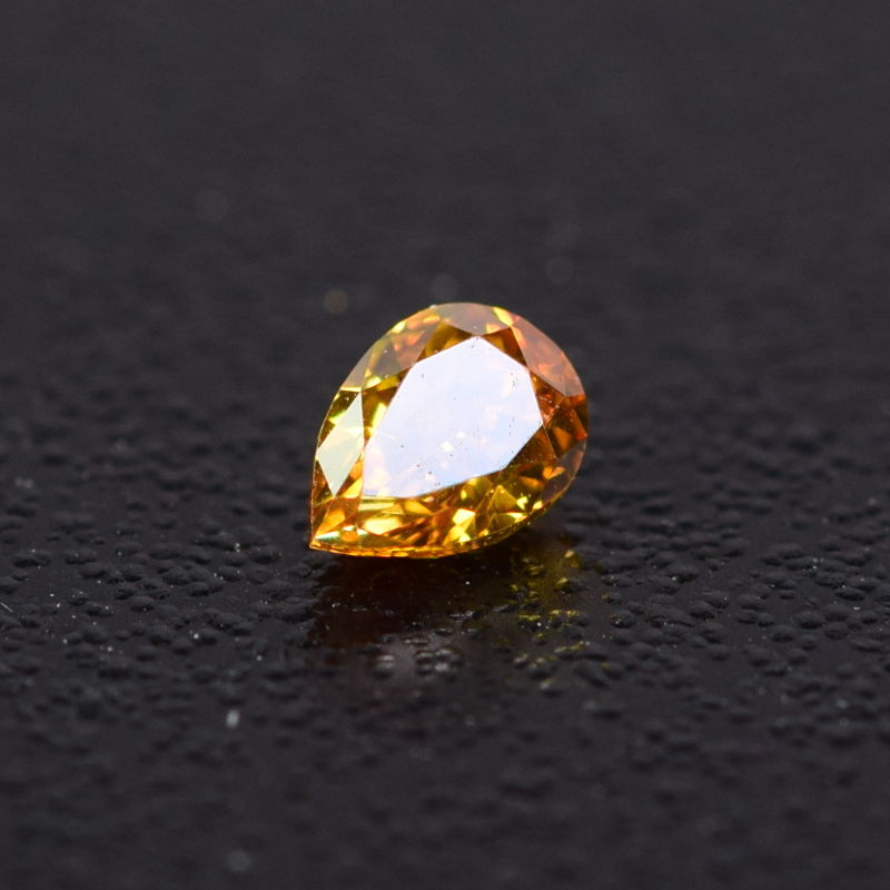 0,18 ct, Fancy Intense Orange, VS2, Pear, IGI Certified
