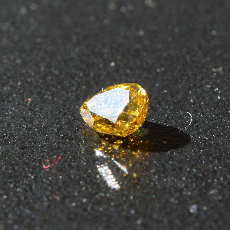 0,35 ct, Fancy Deep Orangy-Yellow, SI1, Pear, GIA Certified