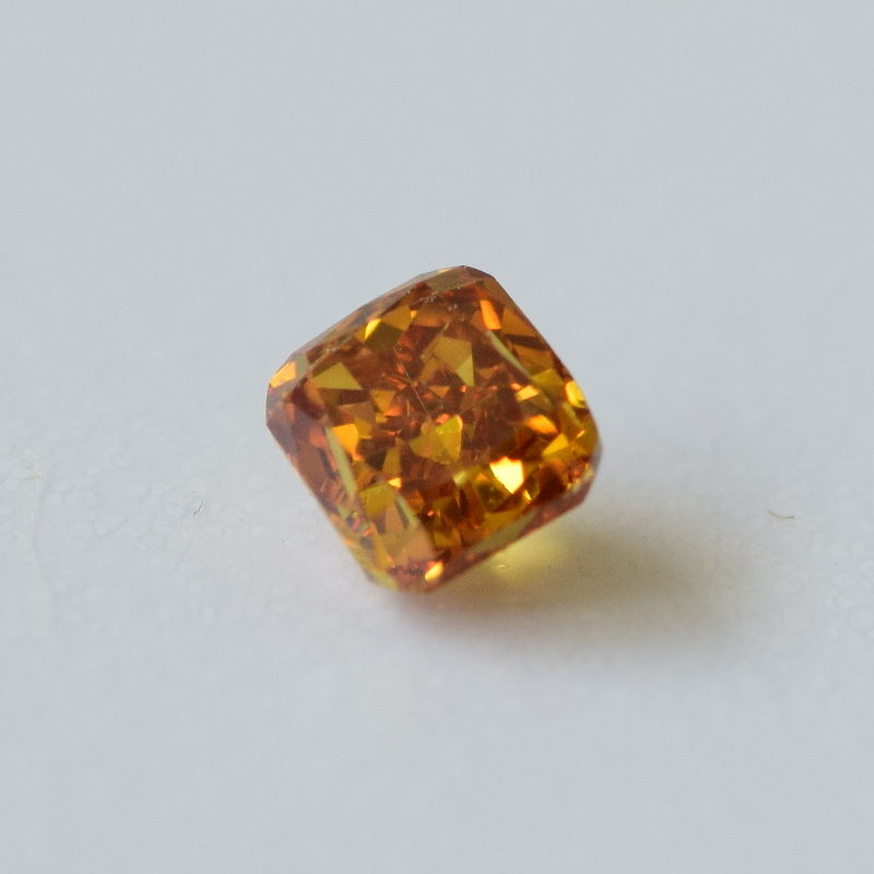 0,2 ct, Fancy Deep Orange, VS2, Cushion, IGI Certified