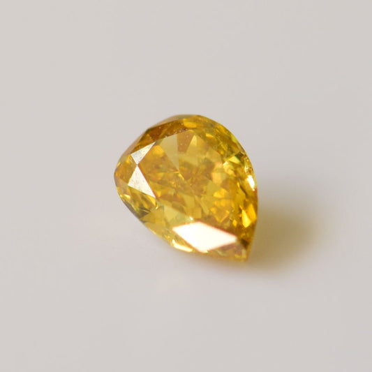 0,24 ct, Fancy Intense Orangy Yellow, SI2, Pear, IGI Certified