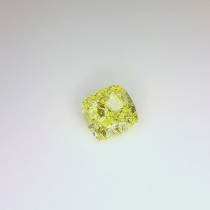 1,04 ct, Fancy Intense Yellow, IF, Cushion, GIA Certified