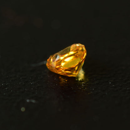 0,15 ct, Fancy Deep Yellow-Orange, SI2, Radiant, GIA Certified