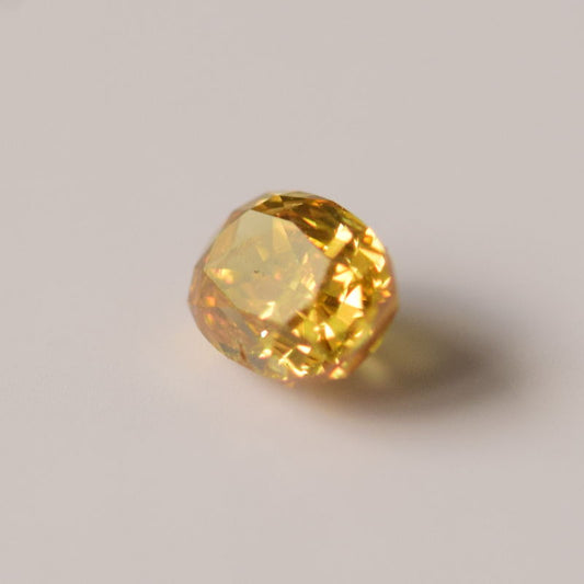 0,19 ct, Fancy Deep Orangy Yellow, SI2, Oval, IGI Certified