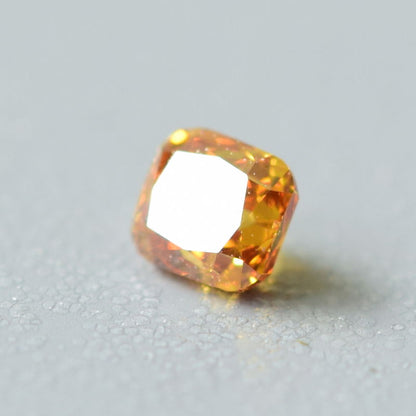 0,17 ct, Fancy Deep Orange, VS1, Cushion, IGI Certified